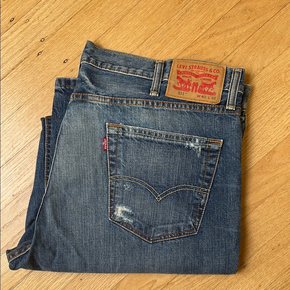 Levi's 511 Blue Slim Straight Jeans with Classic Stitching